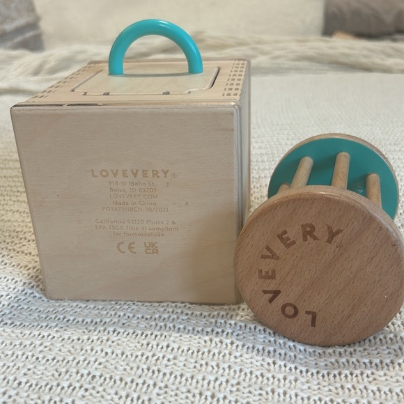 Lovevery hide and find drop box baby toy & Montessori rolling rattle - Picture 5 of 6